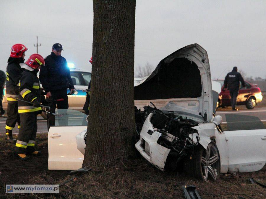 Wypadek pod Podgórzem. Kierowca audi w stanie ciężkim! [FOTO]