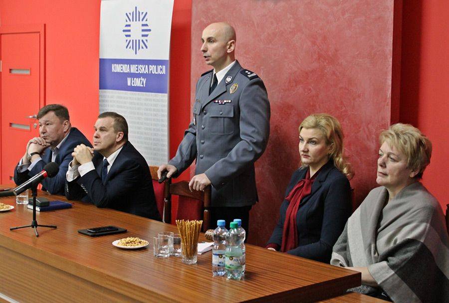 Policja podsumowała swoją pracę w 2015 roku [FOTO]