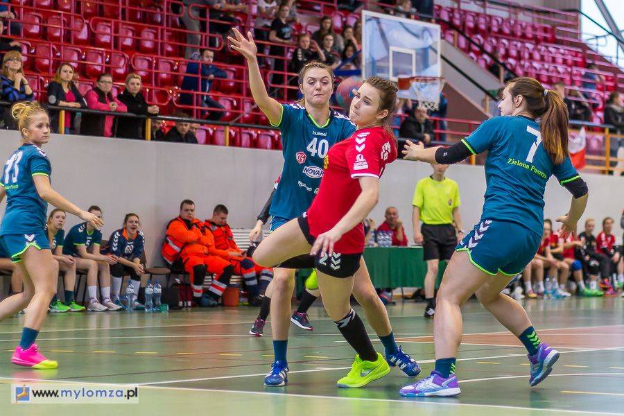 Piłkarki ręczne pewne zwycięstwa w lidze