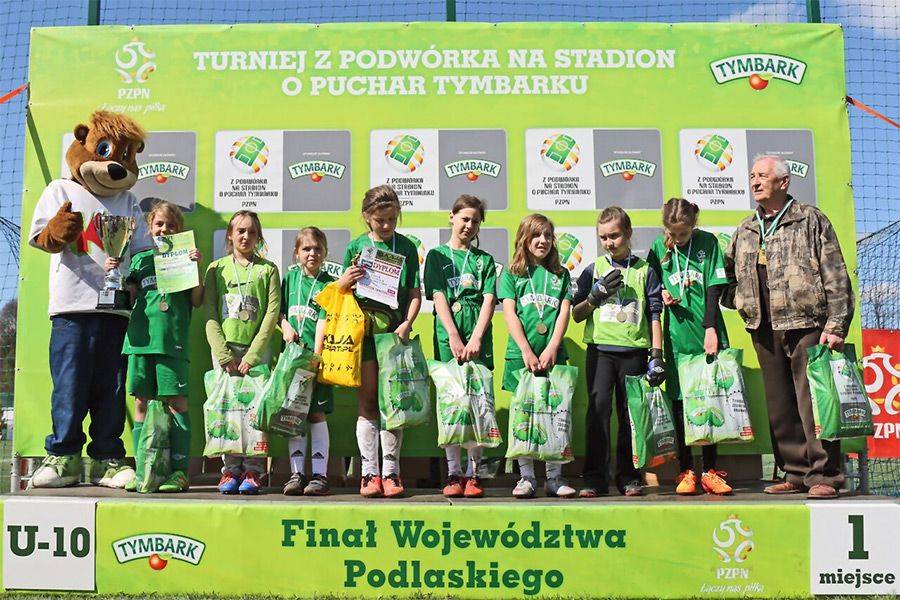 Powalczą na Stadionie Narodowym o Puchar Tymbarku