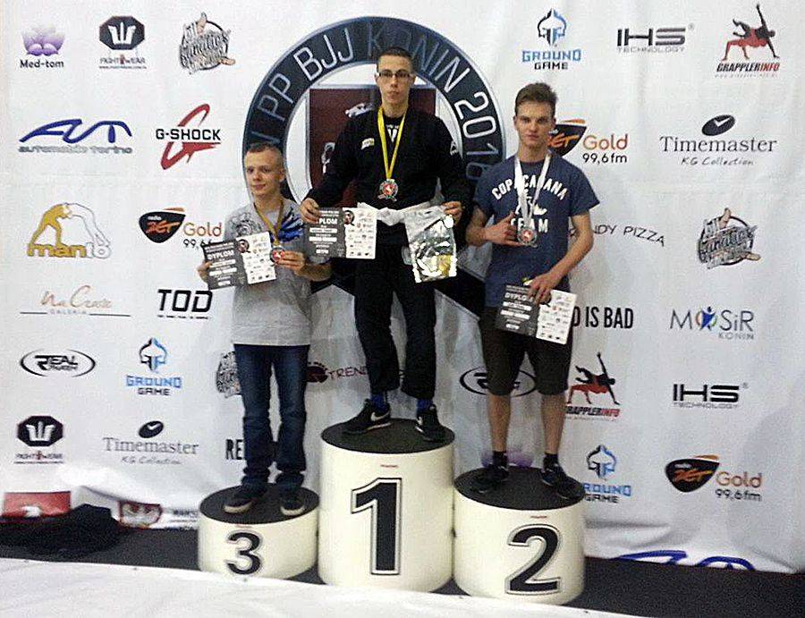 Hubert Sulewski z Pucharem Polski BJJ