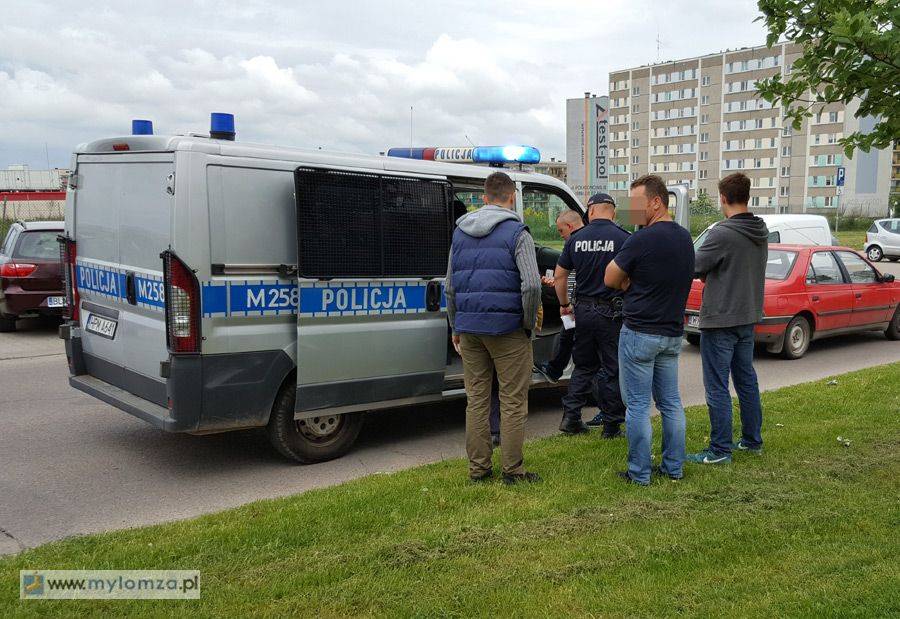 Spowodował kolizję i uciekał z miejsca zdarzenia [FOTO]