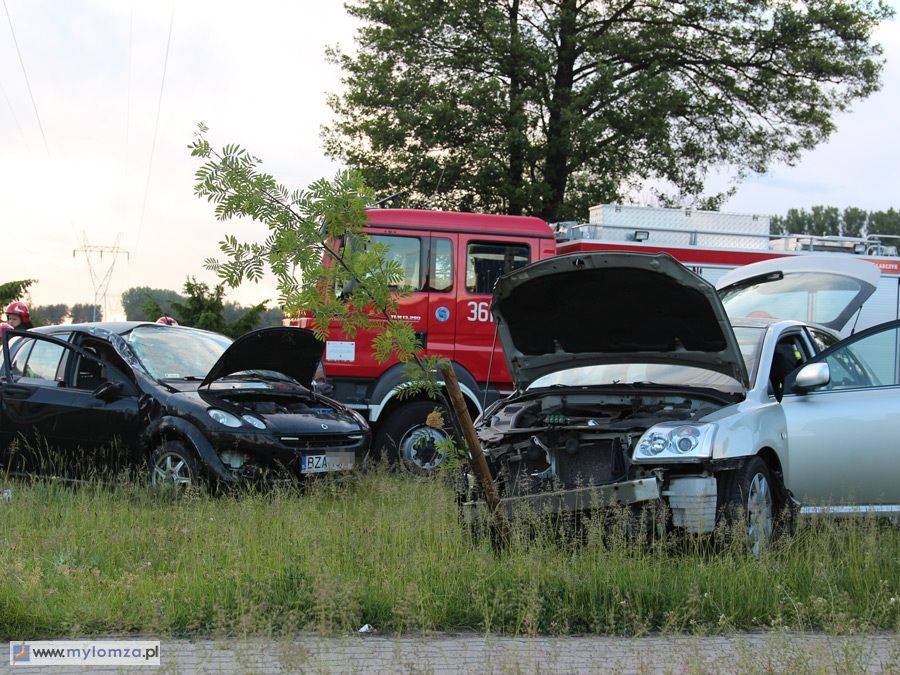 Wieczorne wypadki na łomżyńskich ulicach. Trzy osoby w szpitalu [FOTO]