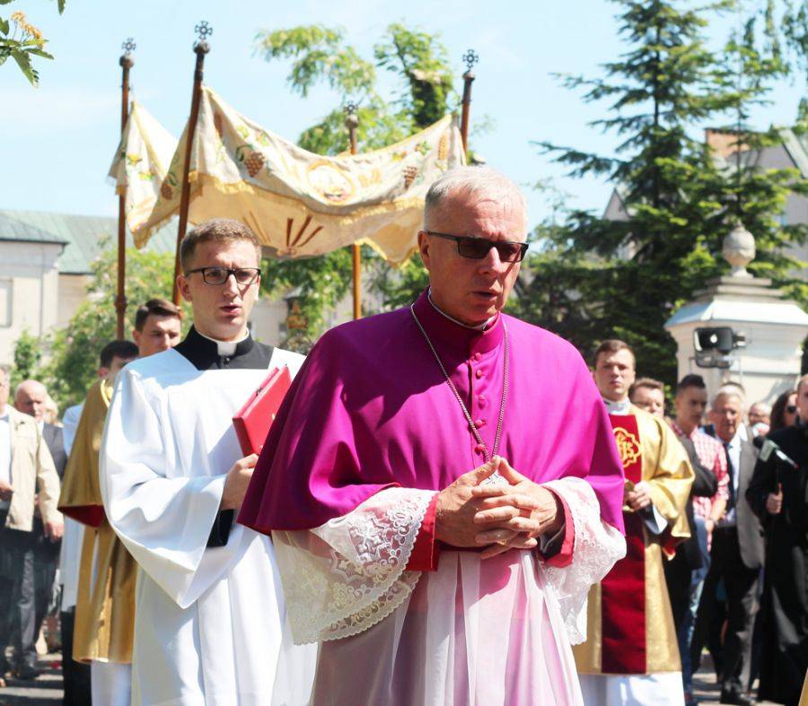 Bp Stepnowski: Wykorzystajcie ten piękny dzień, cieszcie się i bądźcie razem! [VIDEO i FOTO]