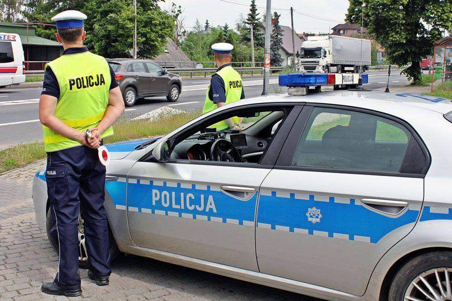 Policyjne kontrole na DK 61 [FOTO]