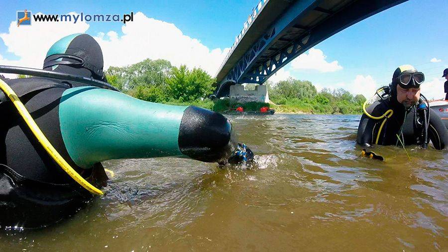 Posprzątali dno rzeki i plażę miejską [VIDEO]