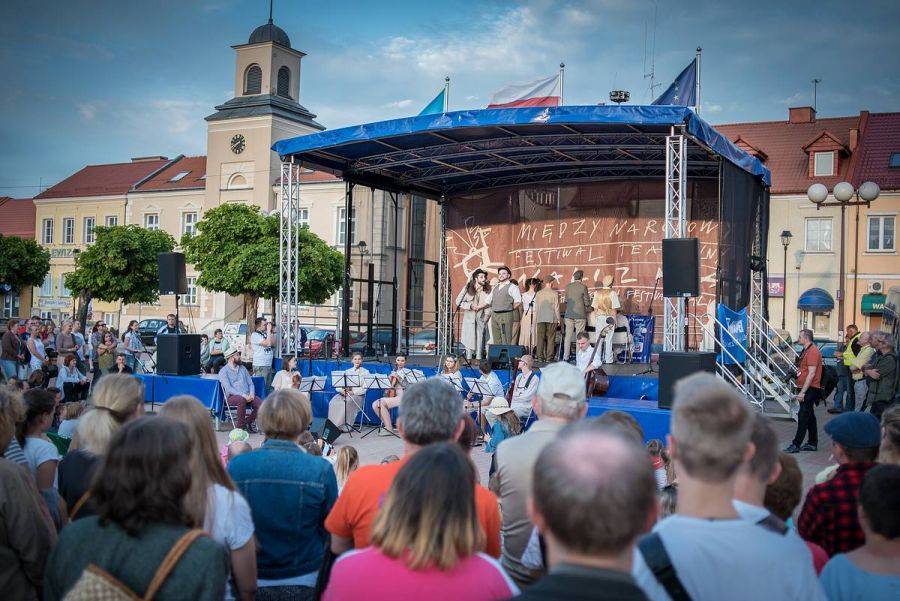 Leżakowanie z potańcówką na Starym Rynku [VIDEO i FOTO]