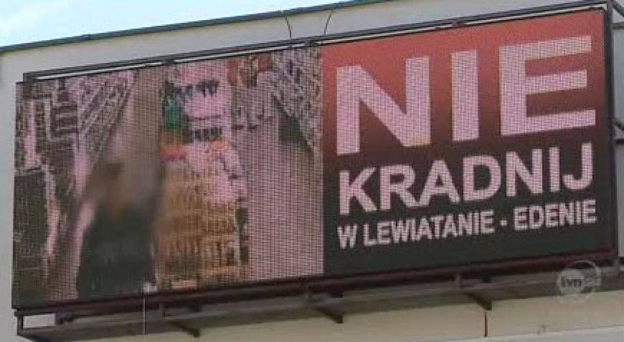 Właściciel sklepu sam wymierza sprawiedliwość. 