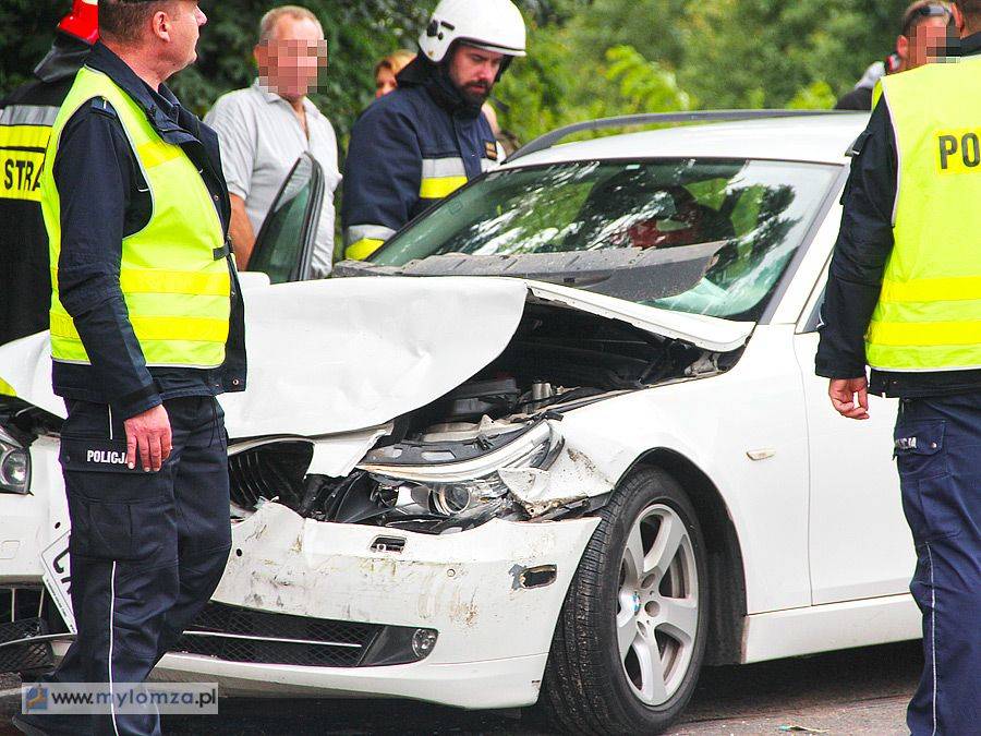 Groźna kolizja z udziałem dzieci przy przejeździe kolejowym [FOTO]