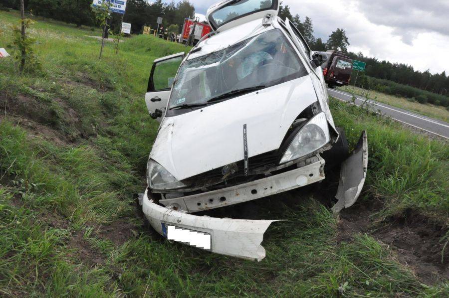 Zasnął za kierownicą i spowodował wypadek