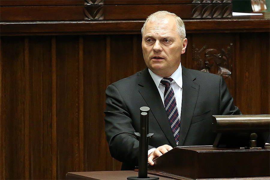 Poseł chce podwyżki. Dla pracowników Warsztatów Technicznych