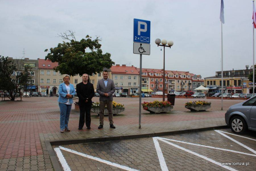 Dodatkowe miejsca parkingowe dla osób niepełnosprawnych na Starym Rynku
