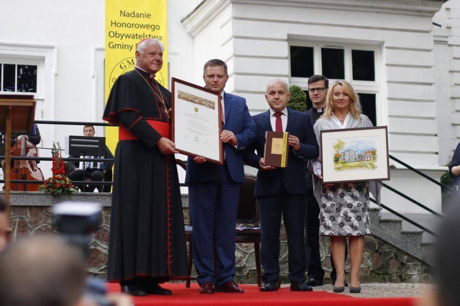 Kardynał Gerhard Müller - pierwszy honorowy obywatel Gminy Piątnica [FOTO]