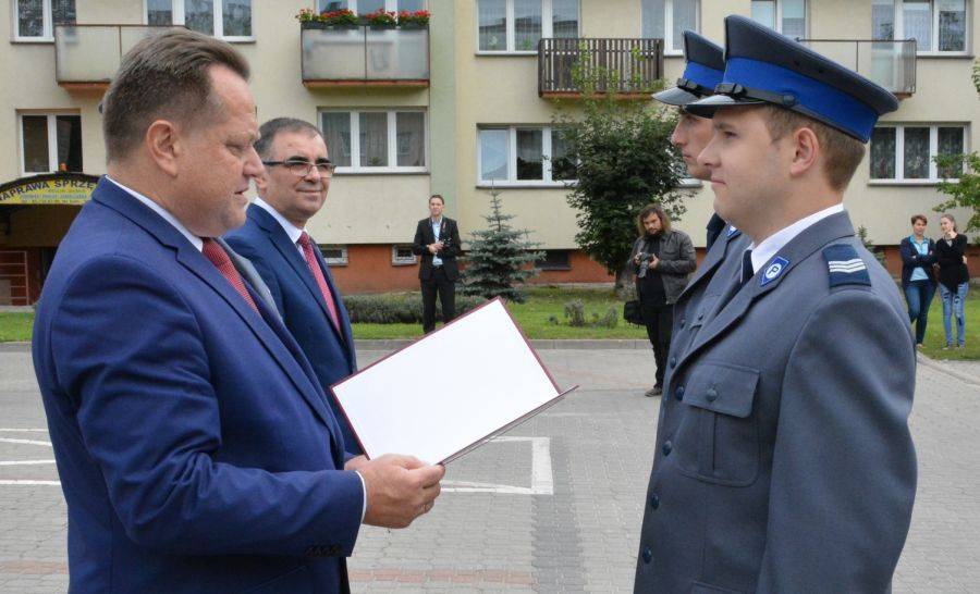 Policjanci z Zambrowa kolejny raz uratowali ludzkie życie