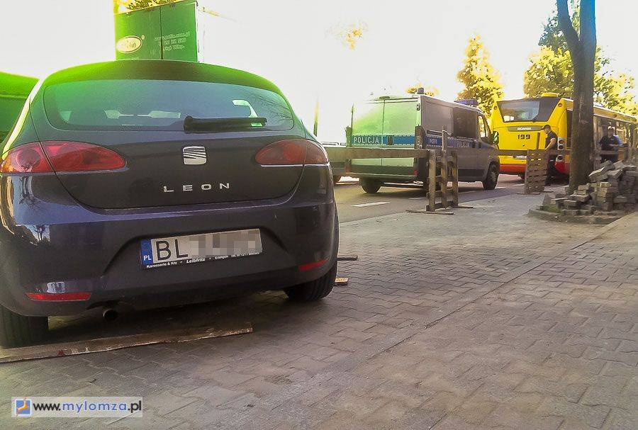 Nietypowa kolizja obok Kina Millenium [FOTO]