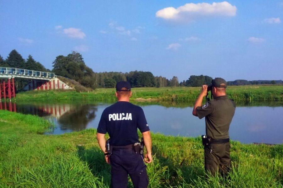 Łomżyńscy policjanci pełnią służbę na wodzie