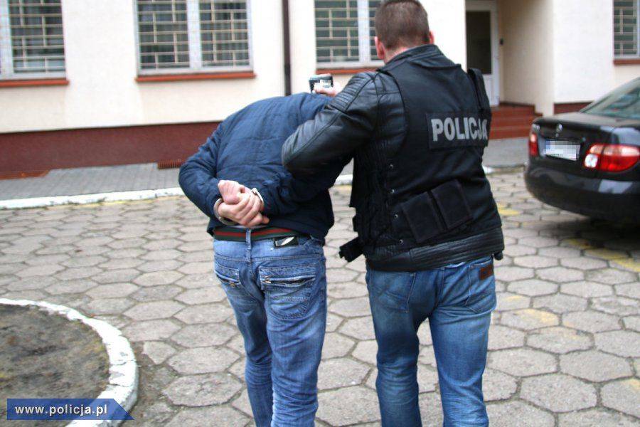 Włamał się i okradł sąsiada