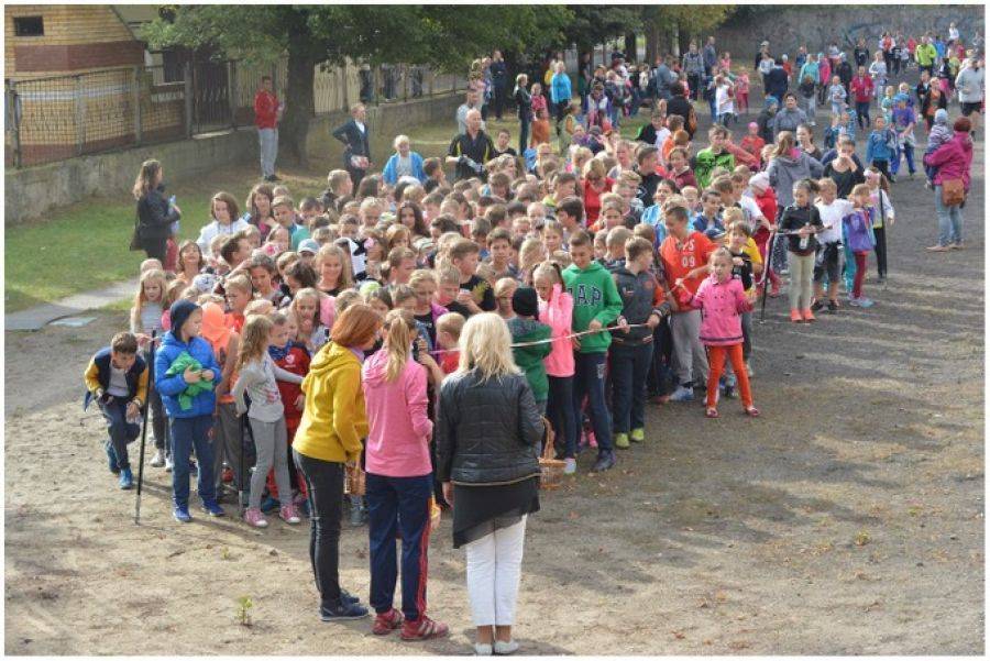 Uśmiechnięte buzie, stroje sportowe i nogi same niosące do biegu – to my Siódemka!