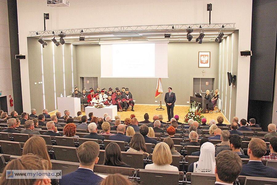 Inauguracja roku akademickiego na PWSIiP [VIDEO i FOTO]