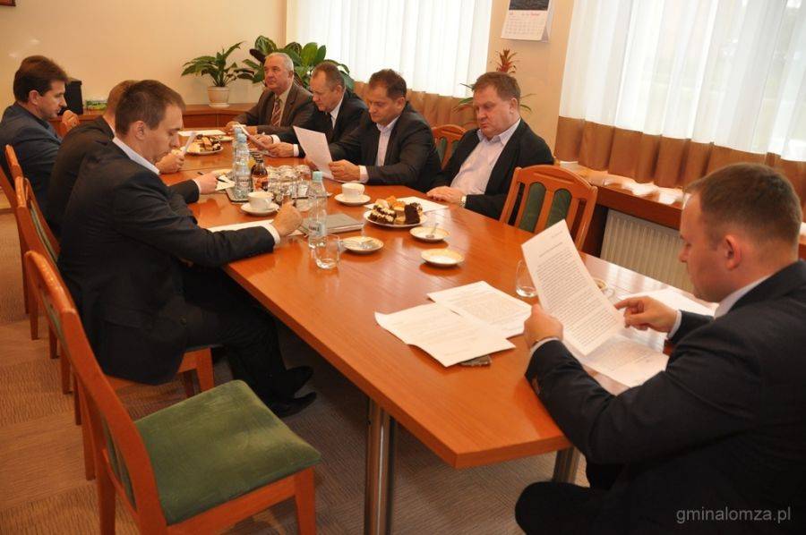 Wójtowie i burmistrzowie rozmawiali o drogach i opłatach za śmieci
