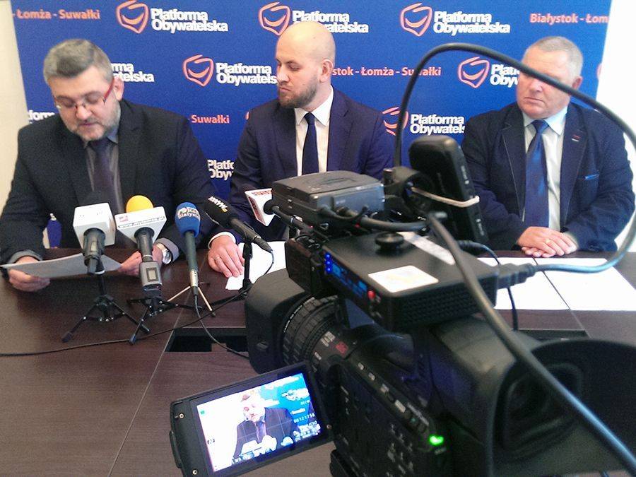 [NA ŻYWO] Briefing prasowy PO w Łomży dot. trasy Via Baltica
