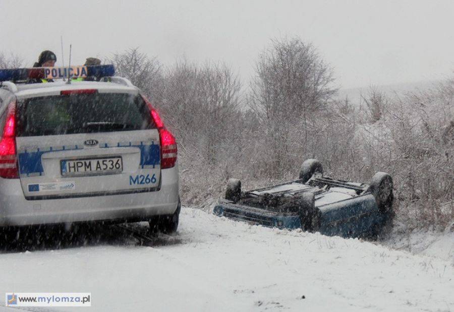 Policjanci apelują i przypominają: Jest ślisko!