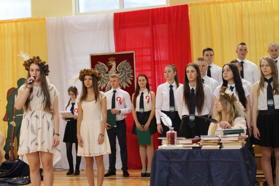„Pisk Białego Orła” - apel z okazji Święta Odzyskania Niepodległości w Wecie