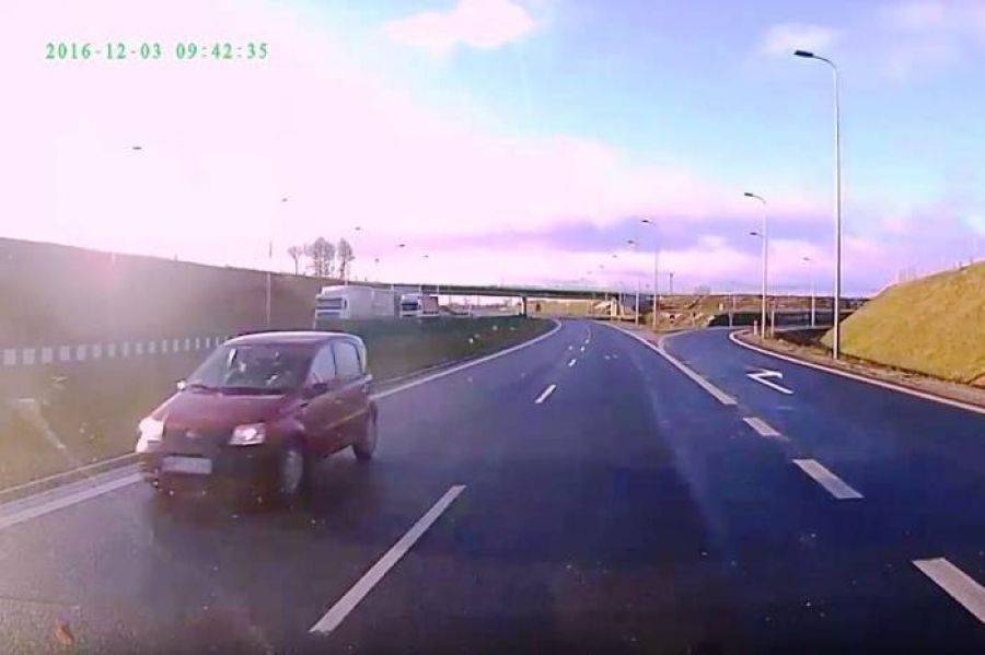 Szczuczyn: Jechał obwodnicą pod prąd [VIDEO]