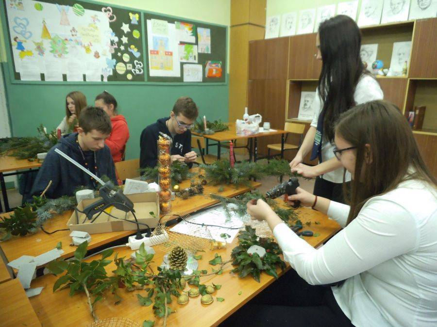 Świąteczne warsztaty dla gimnazjalistów  [FOTO]
