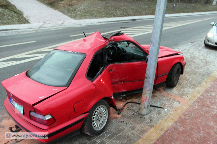 BMW na latarni! [FOTO]