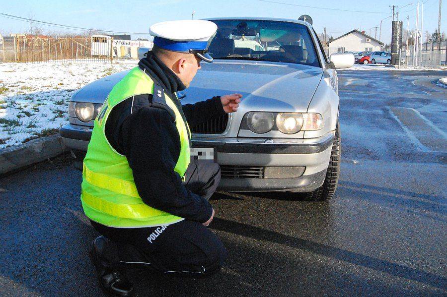 Abyś widział, dokąd jedziesz! Policja zatrzymała ponad sto dowodów rejestracyjnych