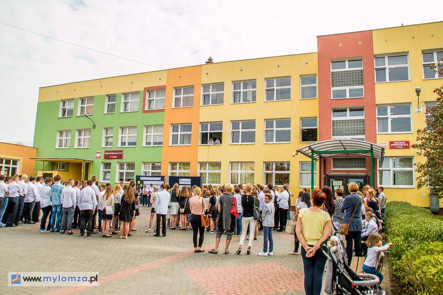 Zmiany w sieci szkół po reformie! W Łomży będzie więcej podstawówek