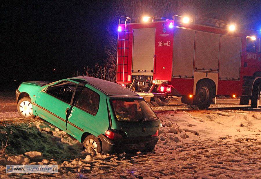 Czaplice: Dachowanie peugeota [FOTO]
