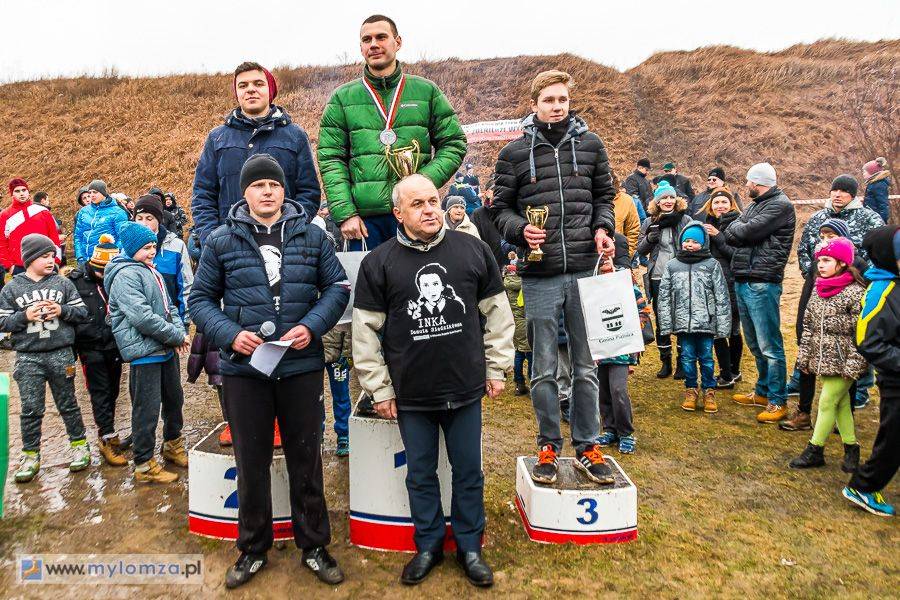 W Piątnicy pobiegli Tropem Wilczym [VIDEO i FOTO]