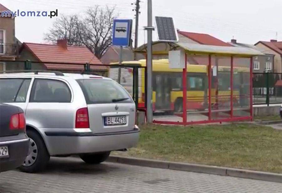 Przystanki zasilane energią słoneczną w Łomży [VIDEO]