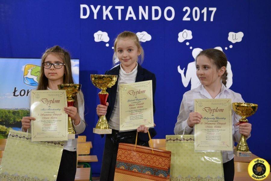 Mistrzowie ortografii poradzili sobie z pułapkami konkursowego dyktanda [FOTO]