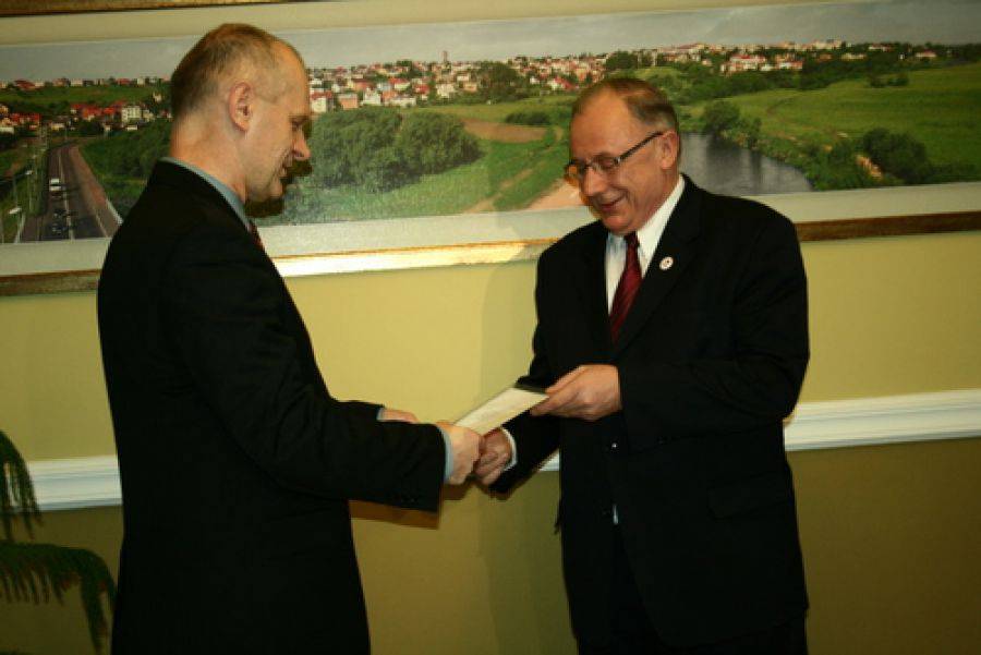 Czerniawski odebrał zaświadczenie o wyborze