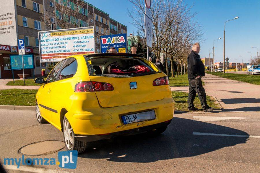 Zagapił się i wjechał tirem w osobówkę... [FOTO]