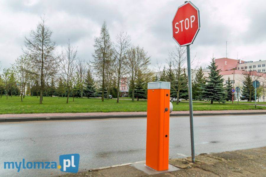 Znikający szlaban na kasę... [FOTO]