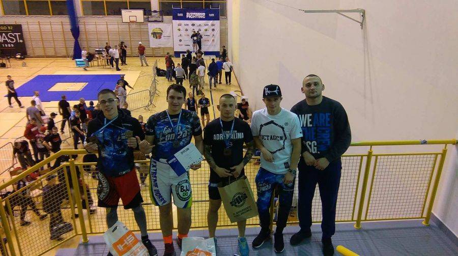 Medaliści Mistrzostw Polski z Fight Club Łomża [FOTO]