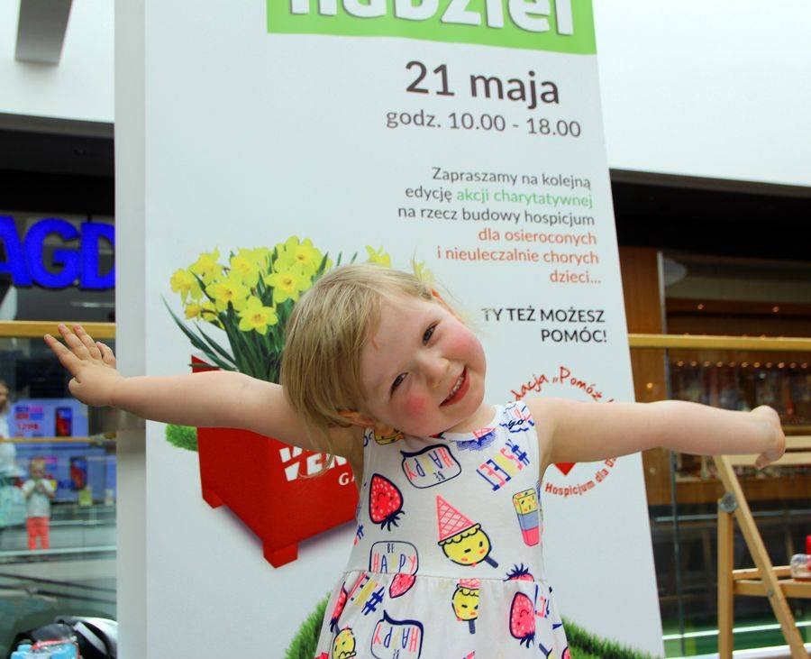 Żonkilowe pola nadziei zakwitły w Galerii Veneda [VIDEO i FOTO]