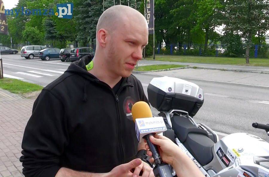 Miał przejechać 10 tys. mil. Wyprawę przerwał w Łomży [VIDEO]