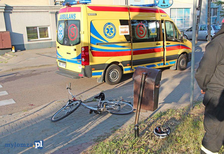 Samochód potrącił rowerzystkę! [FOTO]