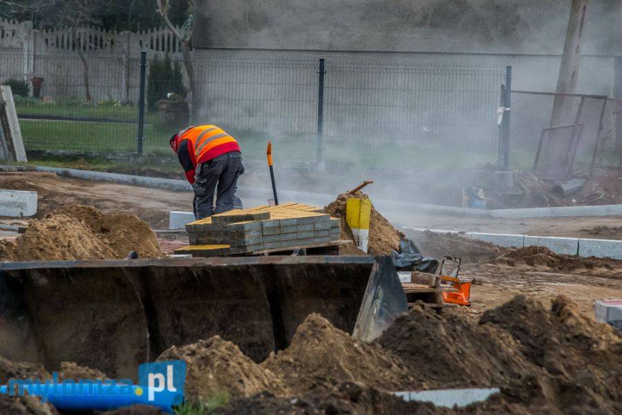 Utrudnienia w ruchu spowodowane rozbudową ul. Łukomskiego