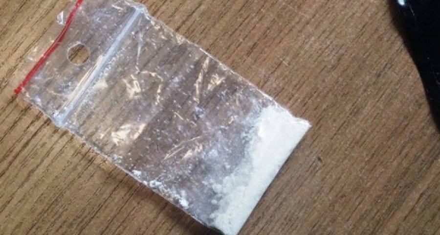 19-letni posiadacz amfetaminy spędził noc w areszcie