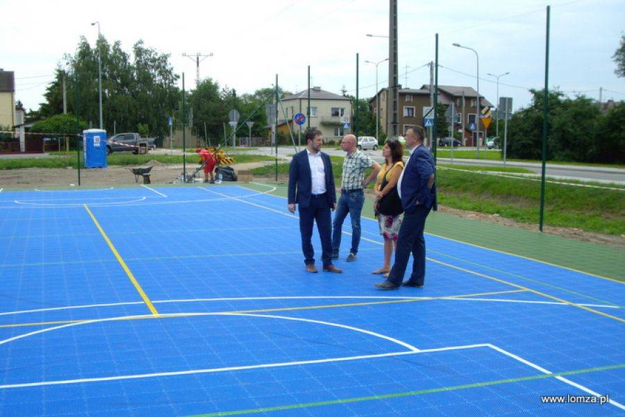 Jedni piszą projekty, a inni dewastują!