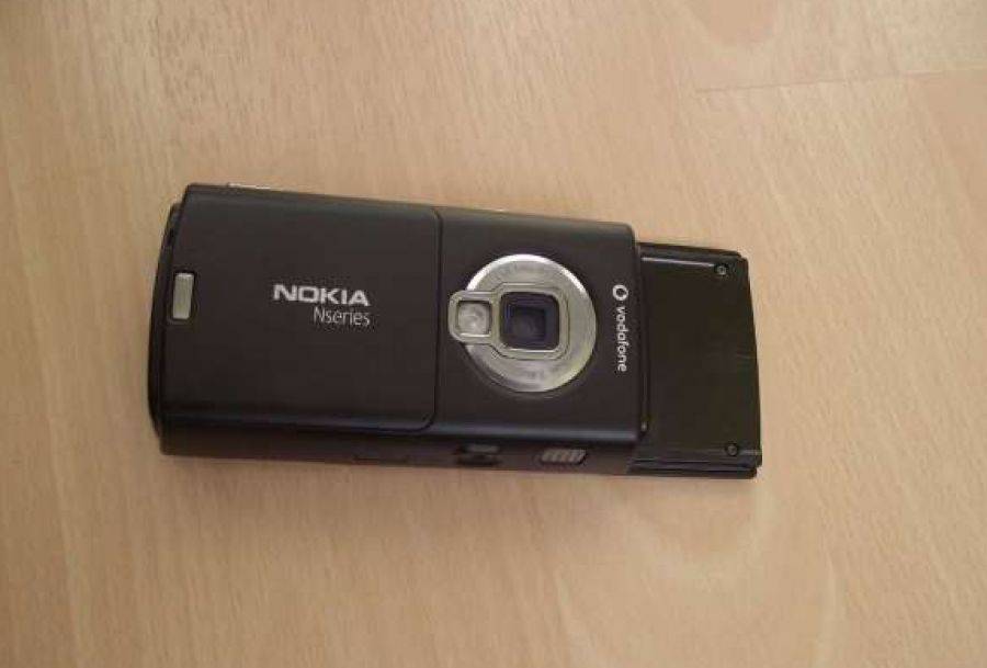 Komis sprzedał kradziony telefon- sprzedawca stanie przed sądem