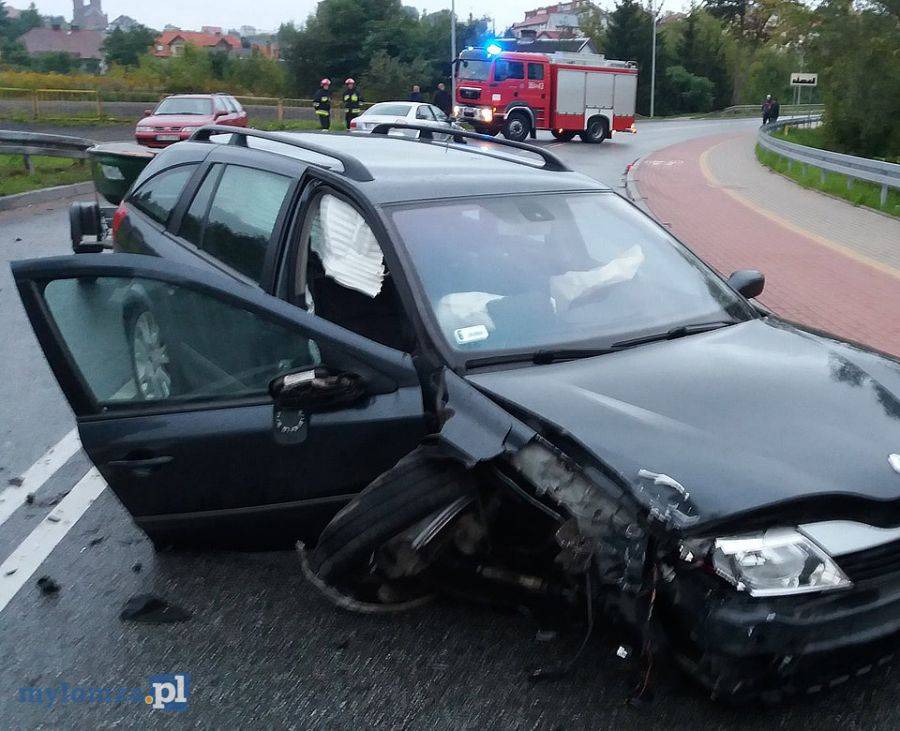Pijany wracał z imprezy. Doprowadził do zderzenia pojazdów [FOTO]