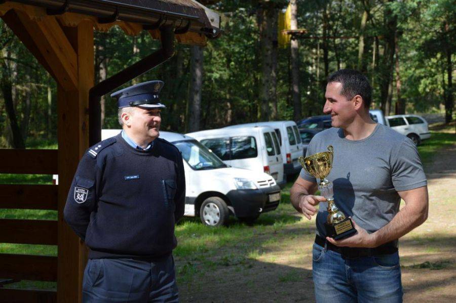 Strażnicy rywalizowali w marszobiegu terenowym