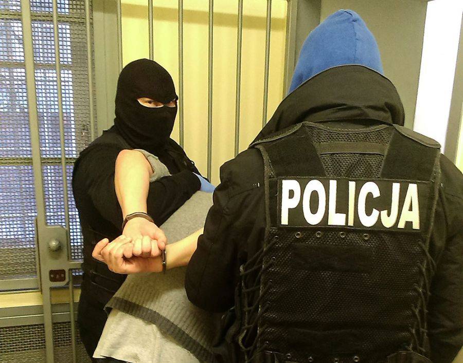 Zgwałcił 13-letnią dziewczynkę?